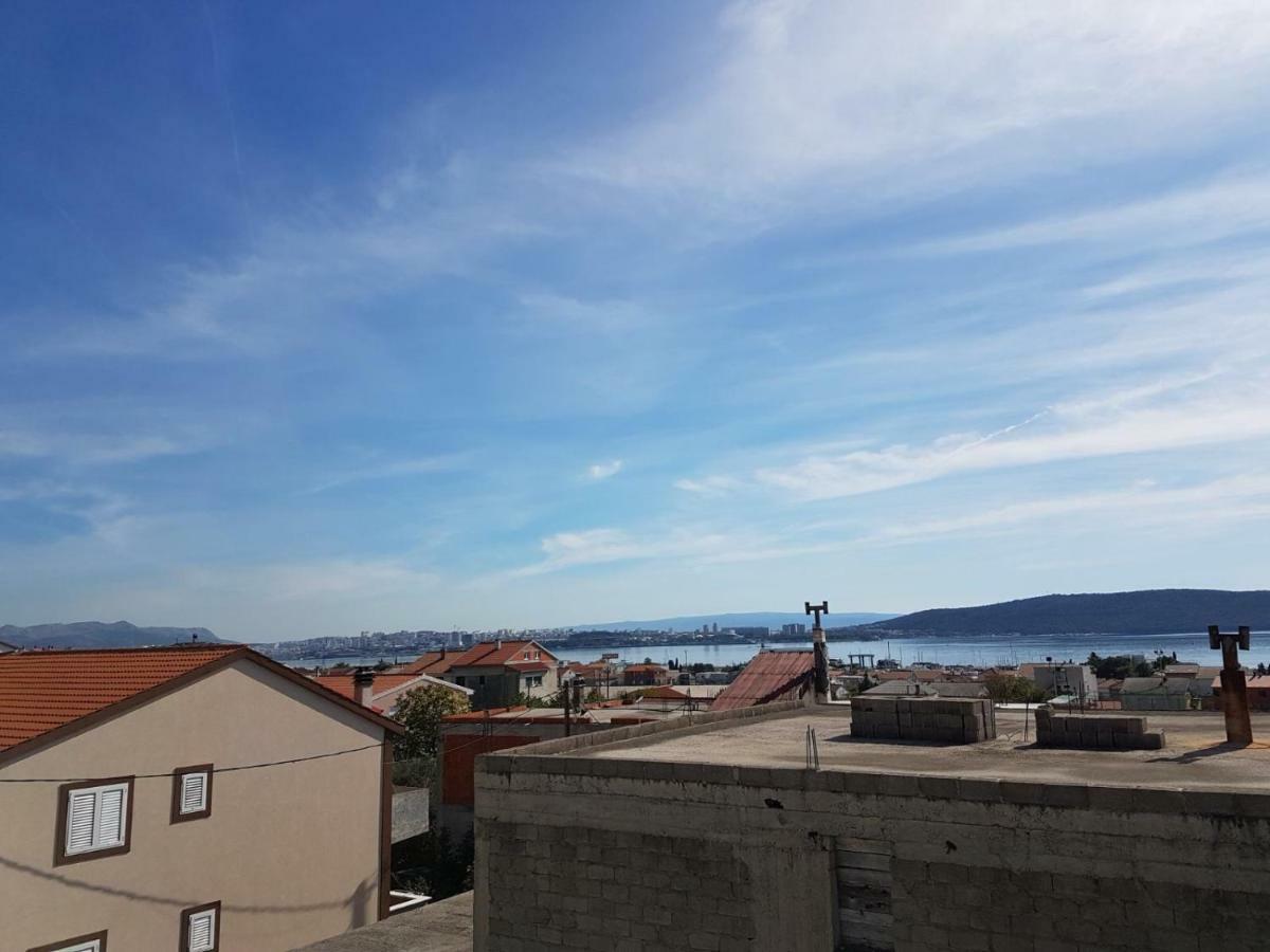 Apartment Dijana Kastela Exterior photo